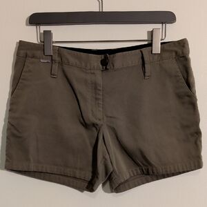 ICEBREAKER olive green wool hiking shorts - size 32